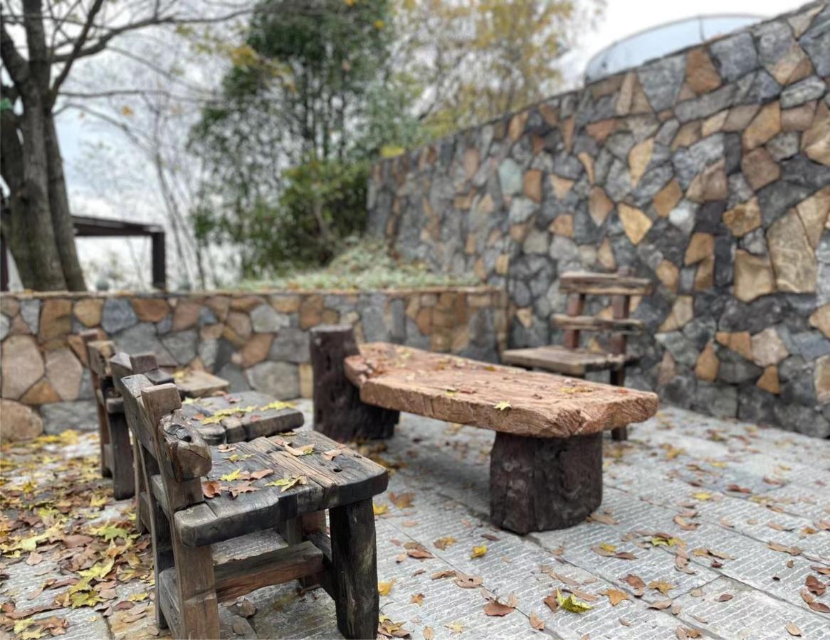 Wudang Mountain The Yew House Hotel Wudangshan Bagian luar foto