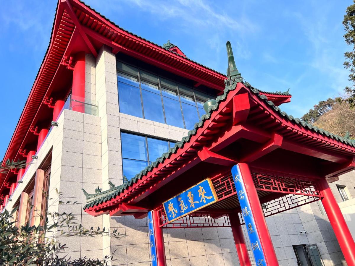 Wudang Mountain The Yew House Hotel Wudangshan Bagian luar foto